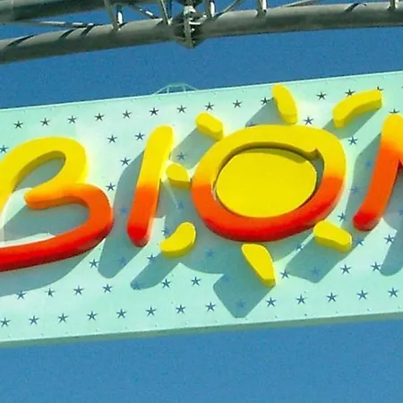 Seaside Escape With Pool View Apartmán Bibione