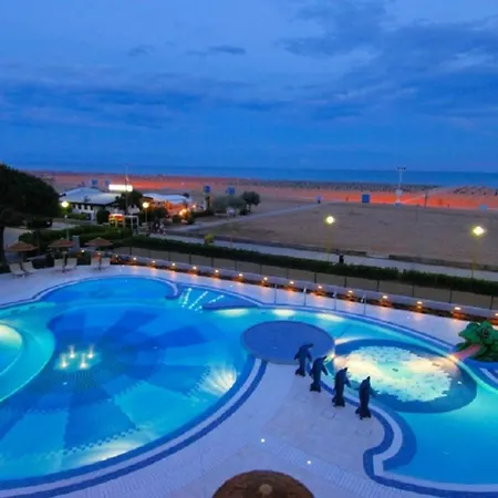 Seaside Escape With Pool View Bibione