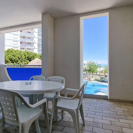 Apartamento Seaside Escape With Pool View Bibione