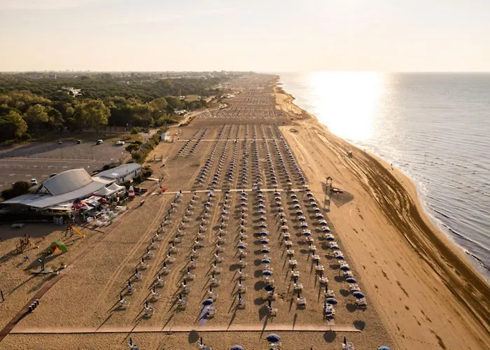 Seaside Escape With Pool View Bibione